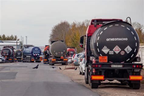 Экстренные меры на Днестре: как власти борются с разливом нефтепродуктов