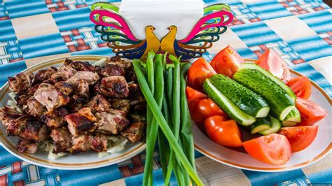 Опасности майских праздников: как воронежцам сохранить здоровье и избежать пищевых отравлений