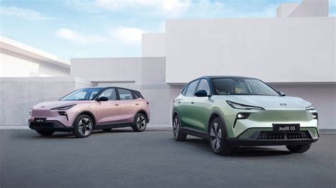 Практичность в деталях: честный тест-драйв FAW Bestune JoyEE 03