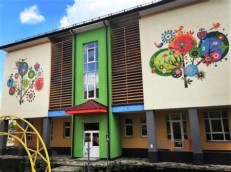 Яркий и вдохновляющий: фасад детского сада «Василек» в Абакане преобразится в живые оттенки желтого и зеленого