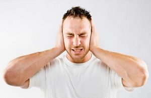 Болит голова обезболивающие не помогают закладывает уши